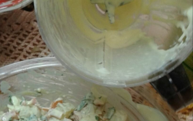 Maionese de liquidificador com alho e cebola