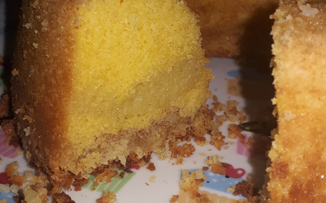 Bolo fubá cremoso com coco