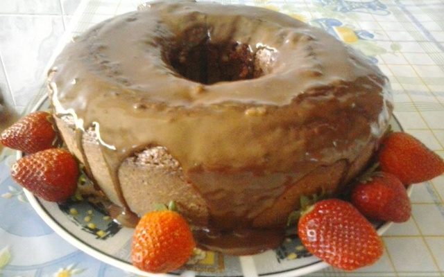 Bolo econômico de chocolate