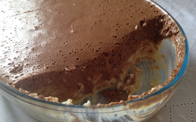 Pavê de coco com mousse de chocolate