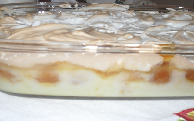 Delícia de banana com suspiro