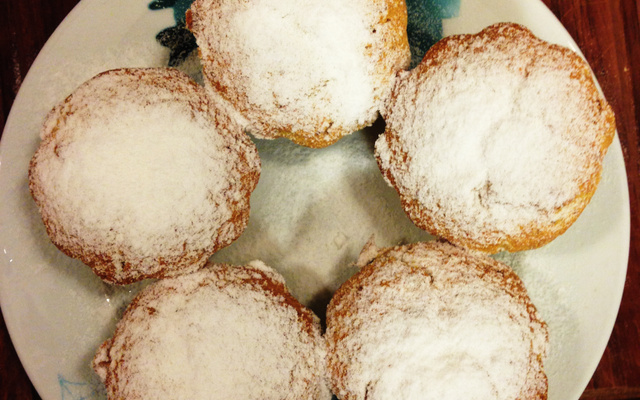 Bolo 150 (feito com requeijão e amêndoas)