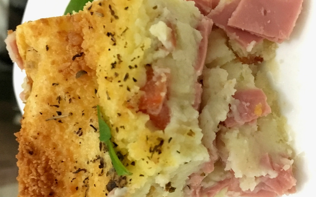 Kadosh de mortadela e catupiri