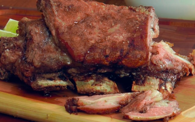 Costela gaúcha com cachaça