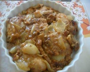 Frango ao molho de cebolas da vó Odete