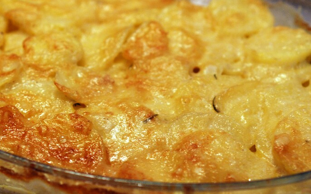 Batata suzy com creme de queijo