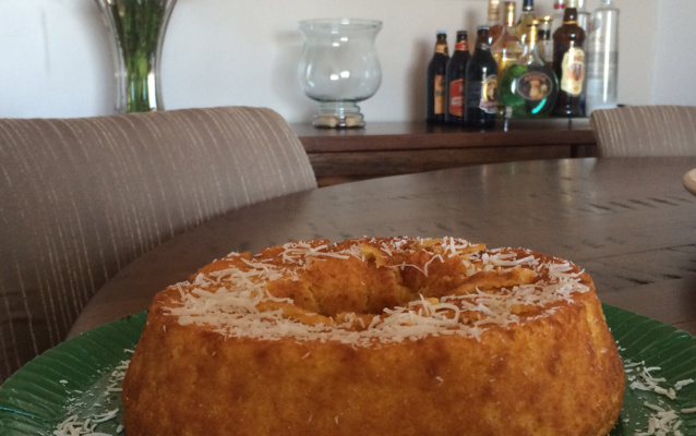 Bolo de milho com leite condensado e coco (sem farinha de trigo)