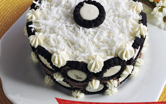 Bolo mousse com tortinhas