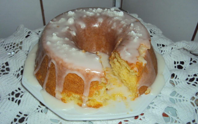 Bolo de laranja com casca fácil