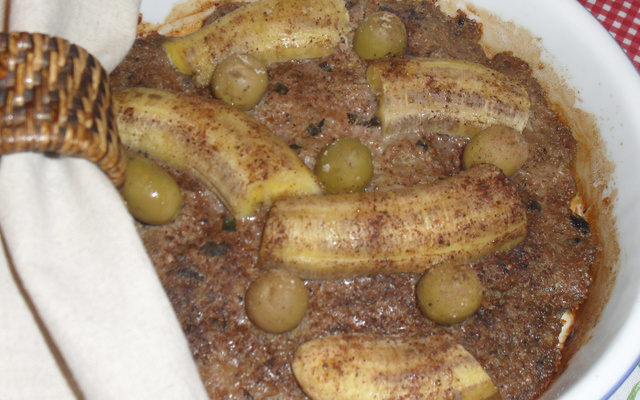 Quibe assado com Banana da Re