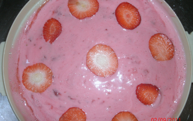 Sobremesa simples de morango