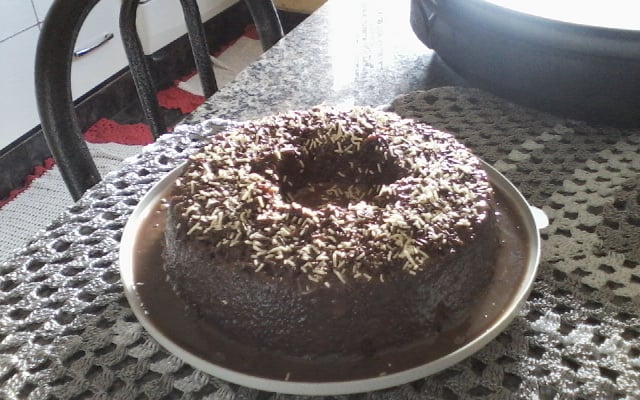 Bolo de chocolate de microondas