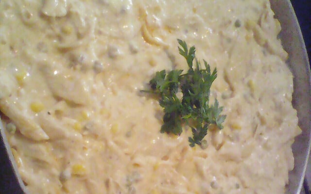 Macarrão com peito de frango ao molho branco