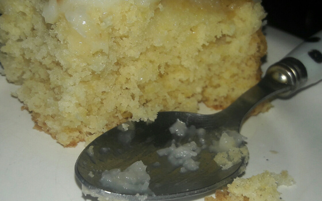 Bolo de coco cremoso