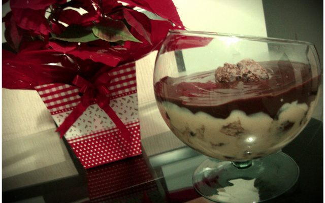 Pavê Natalino de Maracujá com Panetone