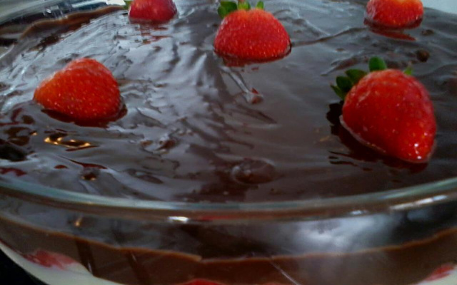 Delícia de chocolate e morangos