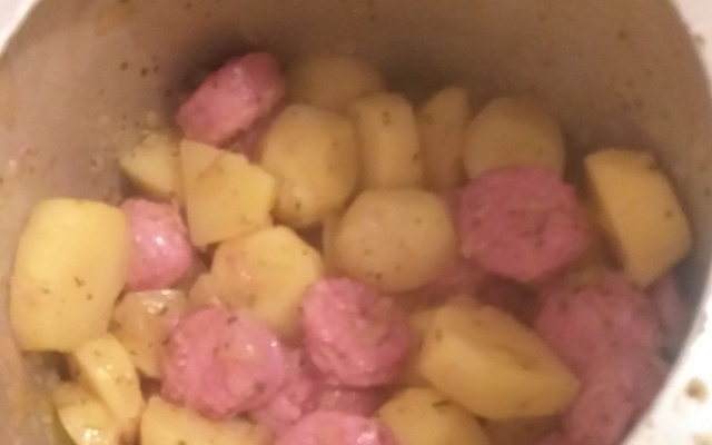 Lingüiça com batata