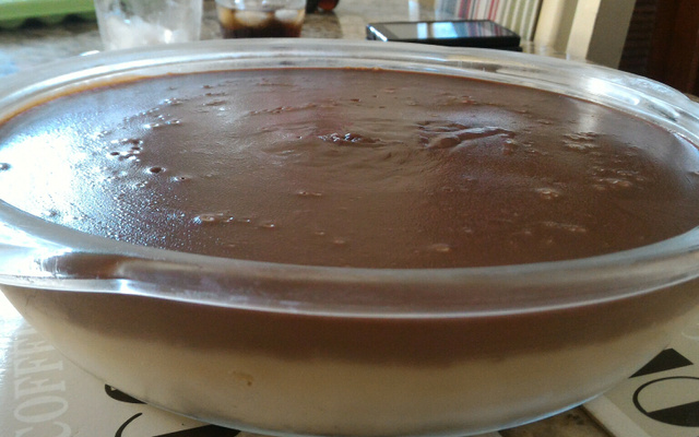 Pavê de chocolate com coco