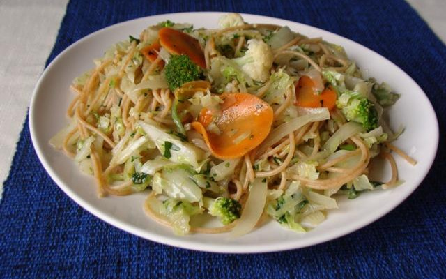 Massa integral com verduras