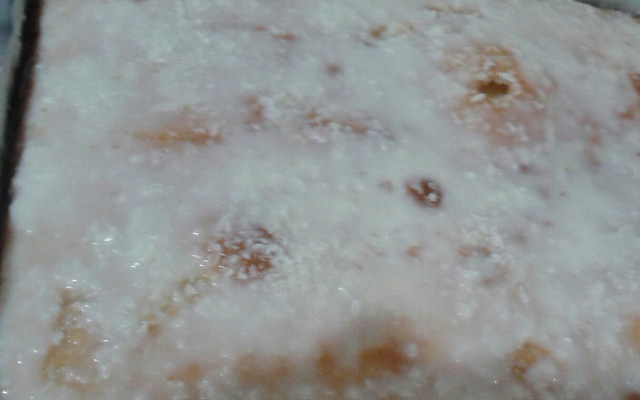 Bolo pão-de-ló com coco