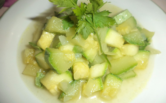 Abobrinha refogada, simples e saborosa