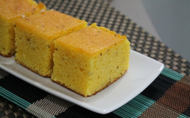 Bolo de fubá cozido de tia bel