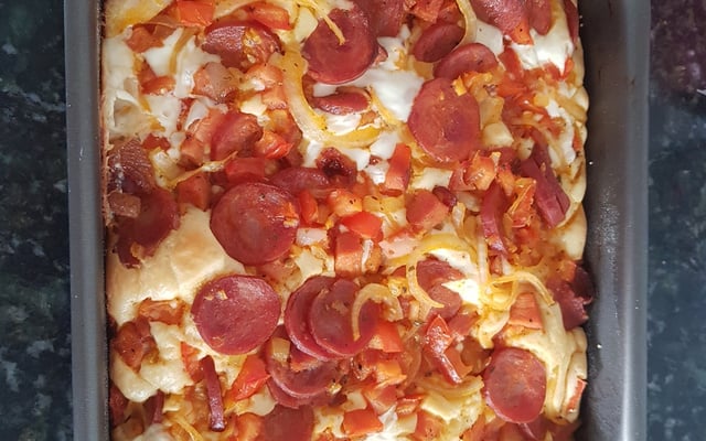 Torta de calabresa acebolada