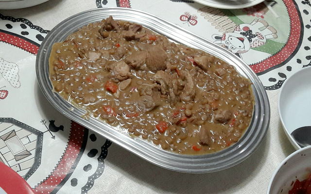 Lentilhas com pernil