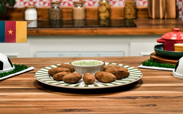 Bolinho Frito de Feijão Fradinho (Koki)