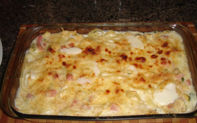 Macarrão com presunto e champignon