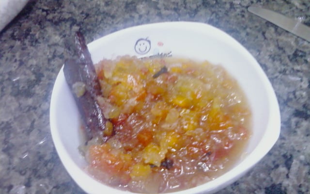 Doce de mamão verde com coco em cubinhos de Mainha