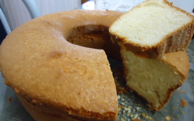 Bolo simples de liquidificador