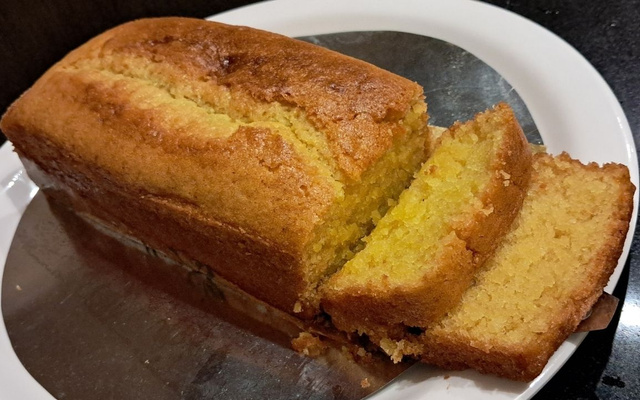 Bolo de fubá sem glúten e sem lactose retangular
