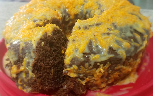 Bolo de cenoura invertido (chocolate com cenoura)