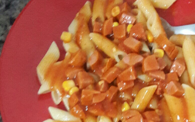 Espaguete à Bolonhesa de Mortadela