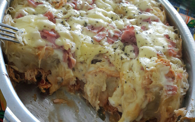 Macarrão de forno recheado