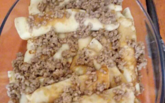 Panquecas à bolonhesa