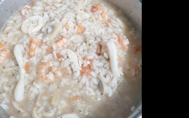 Risoto de camarão e lula