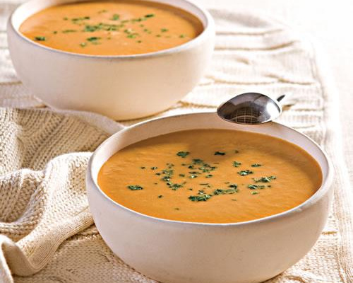 Caldo de abóbora com gengibre