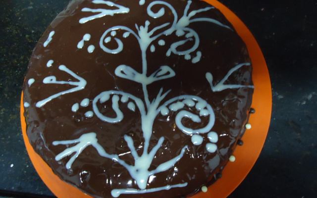 Bolo prestígio à moda Mi