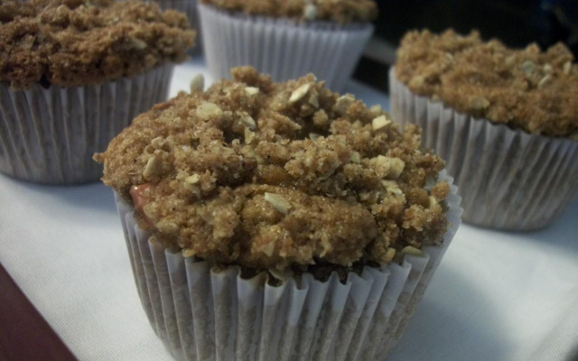 Bolinho integral de maçã e banana