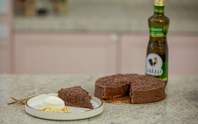 Torta mousse de chocolate com azeite
