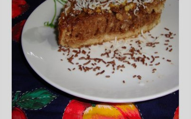 Bolo mesclado de coco e chocolate do Lúcio Cezar