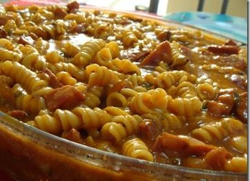 Macarrão na panela de pressão