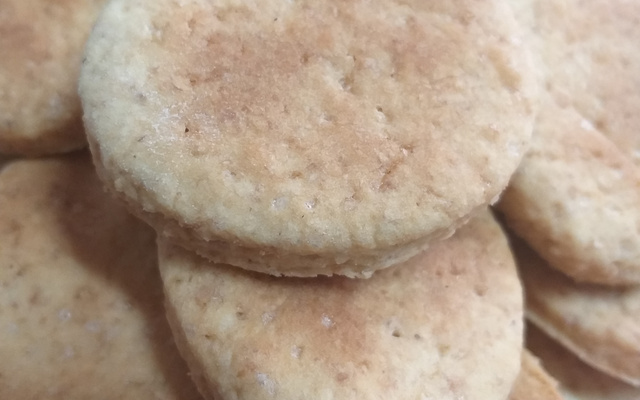 Bolachinha integral de nata