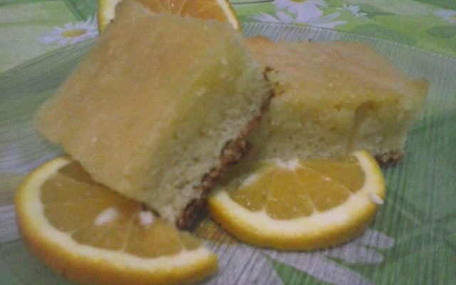 Bolo de laranja com calda