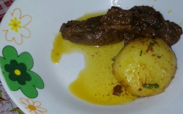 Carne de bananinha com batatas