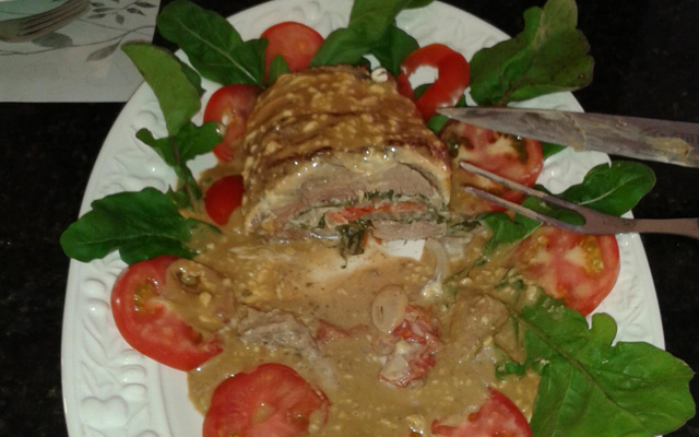 Fraldinha recheada com rúcula e tomate