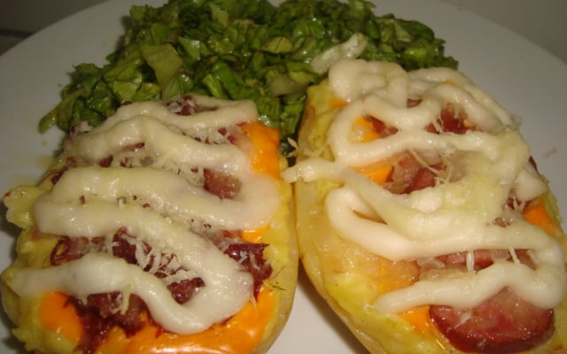 Batata recheada de frango da Van