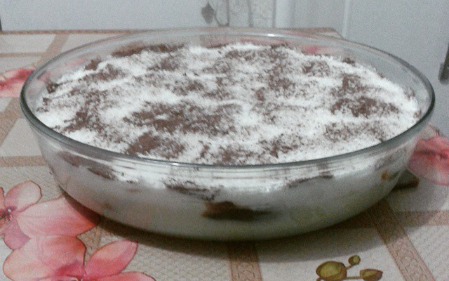Torta de brigadeiro e creme belga